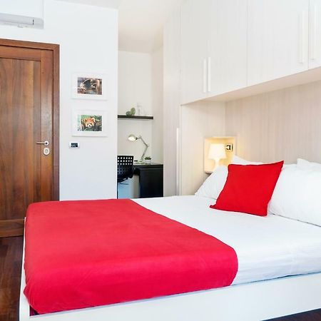 Four Bedroom Villa Near Metro Milano Eksteriør bilde