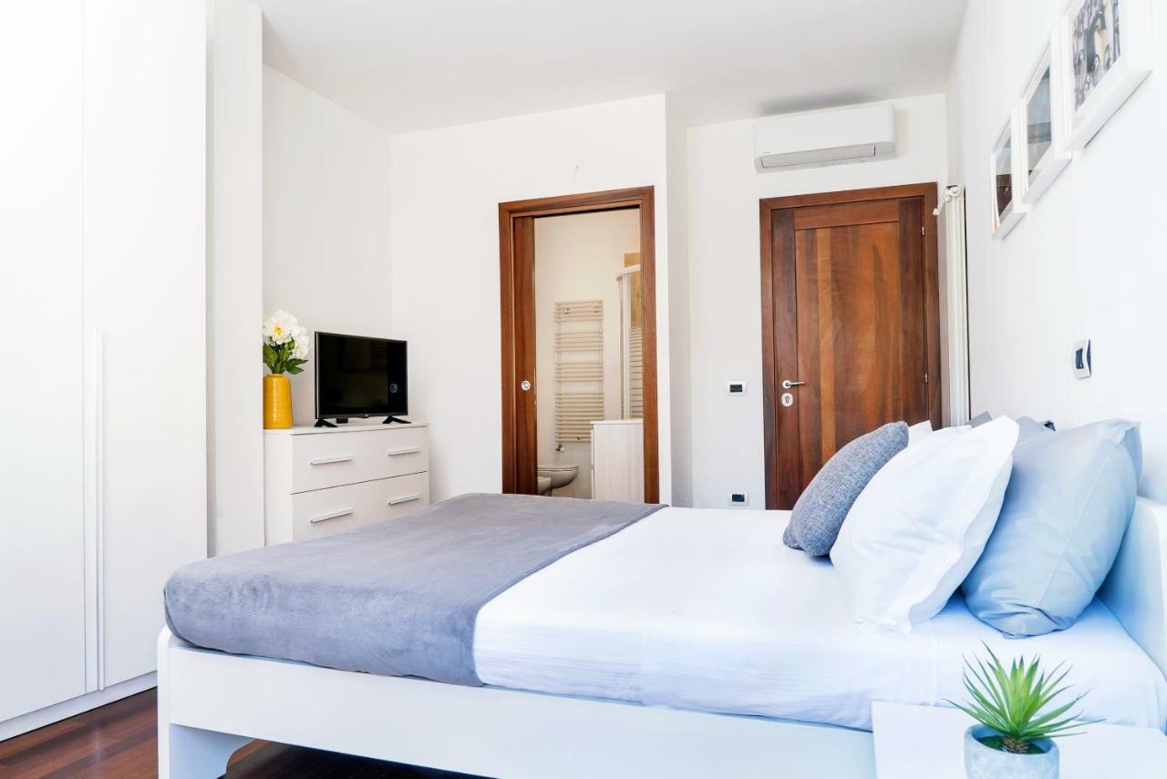 Four Bedroom Villa Near Metro Milano Eksteriør bilde