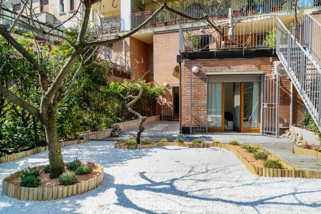 Four Bedroom Villa Near Metro Milano Eksteriør bilde