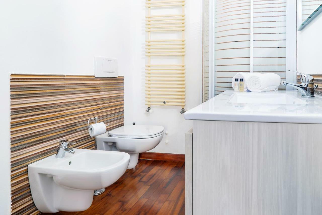 Four Bedroom Villa Near Metro Milano Eksteriør bilde